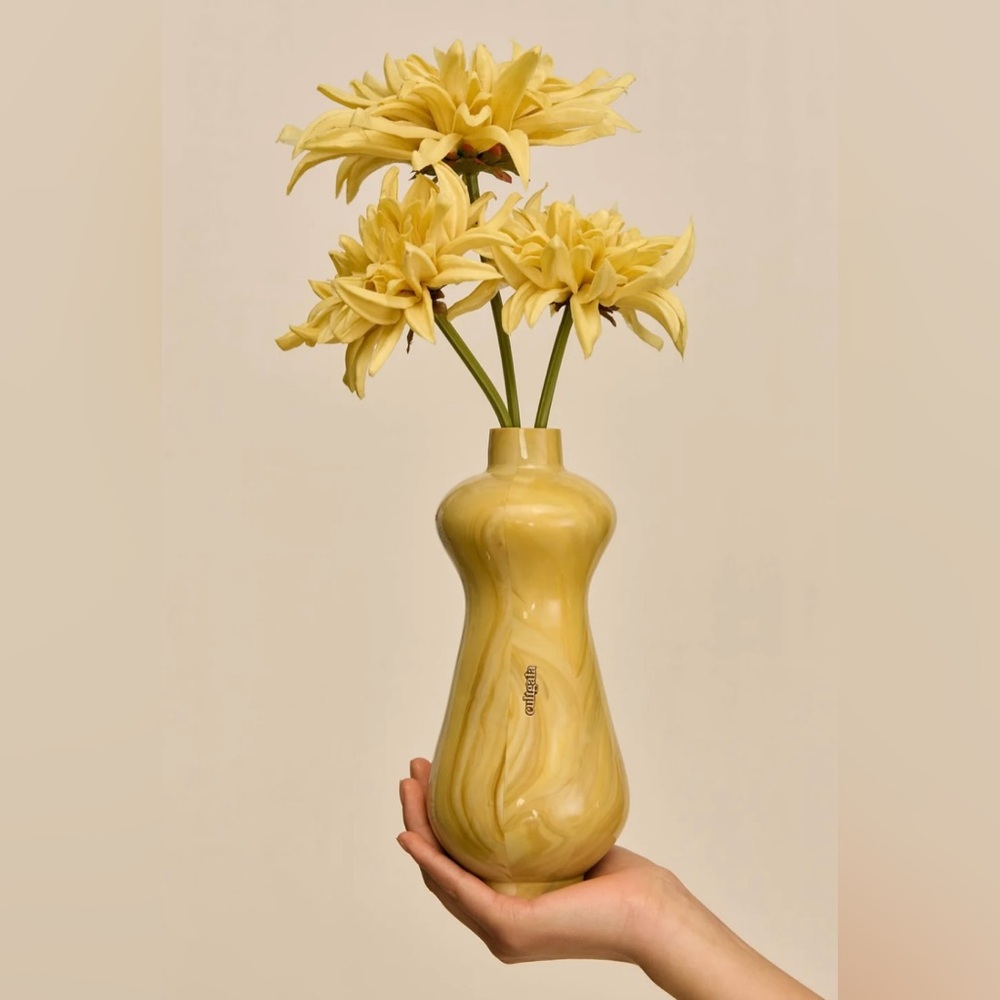 Cult Gaia Dee Dee Clutch